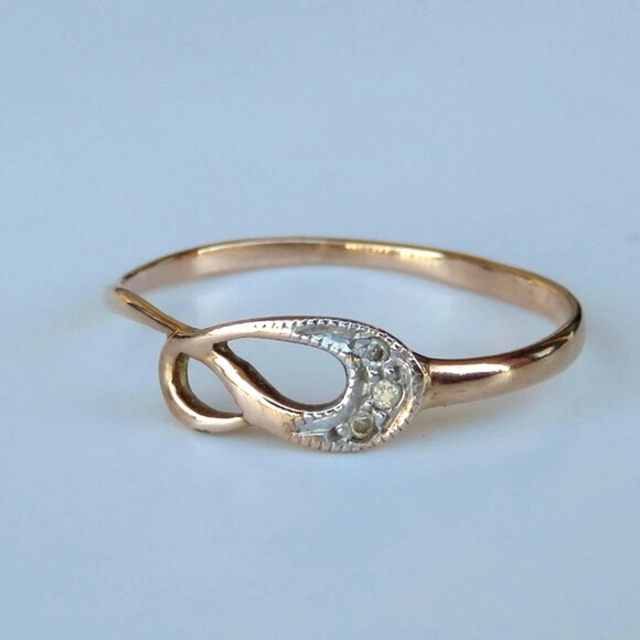 Elegant Twisted 14K Rose Gold CZ Ring. Size 7.25 - Picture 3 of 15
